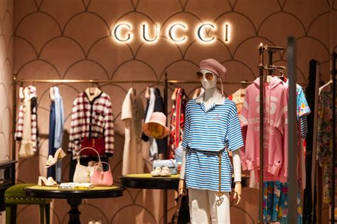 ropa de marca gucci|gucci tienda oficial.